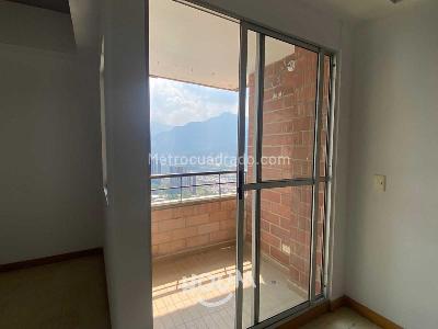 Apartamento de 3 alcobas en venta en Bello, Bello, 75 m² · foto 12 de 15