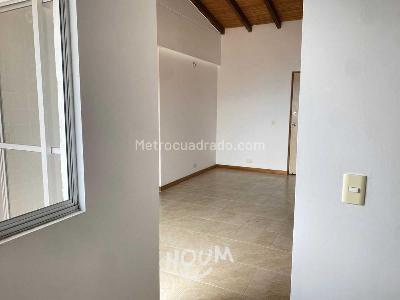 Apartamento de 3 alcobas en venta en Bello, Bello, 75 m² · foto 14 de 15
