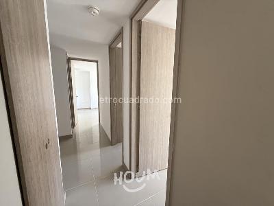 Apartamento de 3 alcobas en venta en Sabaneta, Sabaneta, 78 m² · foto 8 de 14