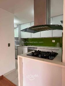 Apartamento en venta en Medellin, Medellín · foto 8 de 20