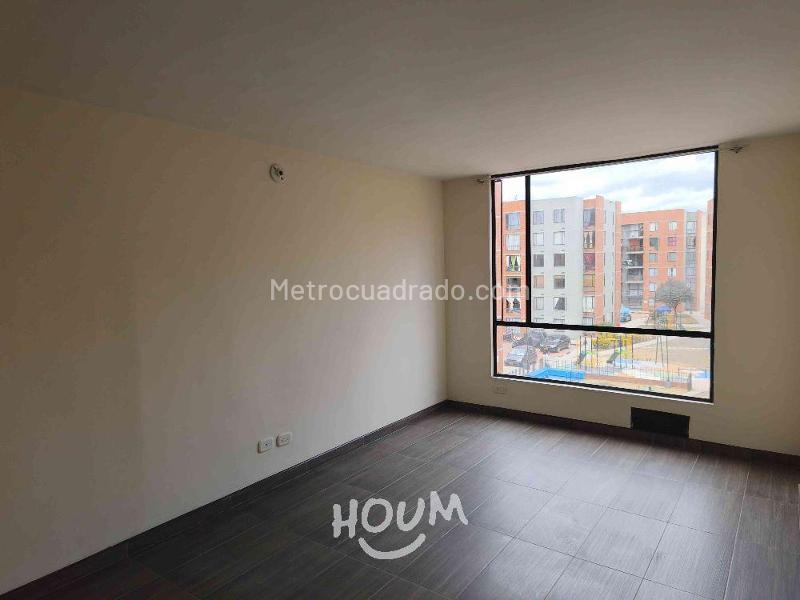 Piso – Soacha, Parque Campestre, Comuna Compartir - Más