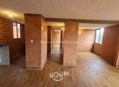 Apartamento de 3 alcobas en venta en Soacha, Soacha, 57 m² · foto 3 de 8