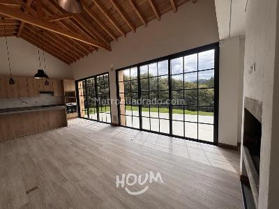 Casa de 3 alcobas en arriendo en Medellin, Medellín, 198 m² · foto 4 de 20