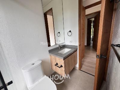 Casa de 3 alcobas en arriendo en Medellin, Medellín, 198 m² · foto 13 de 20