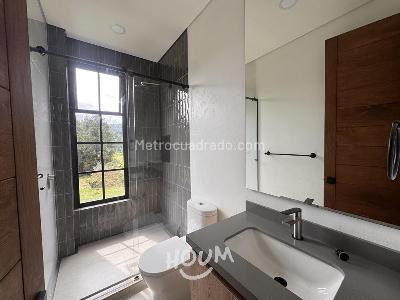 Casa de 3 alcobas en arriendo en Medellin, Medellín, 198 m² · foto 14 de 20
