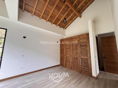 Casa de 3 alcobas en arriendo en Medellin, Medellín, 198 m² · foto 19 de 20