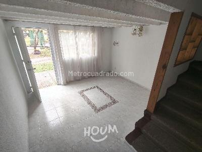 Casa en venta en Engativa, Bogotá · foto 4 de 20