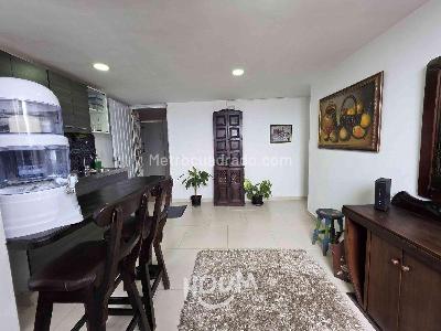 Apartamento en venta en Medellin, Medellín · foto 3 de 10