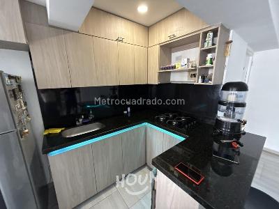 Apartamento en venta en Itagui, Itagüí · foto 2 de 13