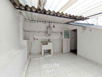 Apartamento de 2 alcobas en arriendo en Engativa, Bogotá, 90 m² · foto 7 de 20