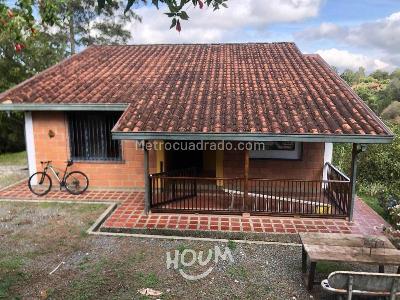 Casa de 3 alcobas en venta en Rionegro, Rionegro, 350 m² · foto 4 de 20
