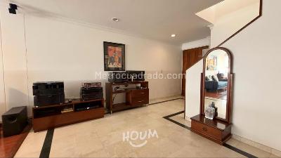 Apartamento de 3 alcobas en arriendo en Usaquen, Bogotá, 1800 m² · foto 3 de 20