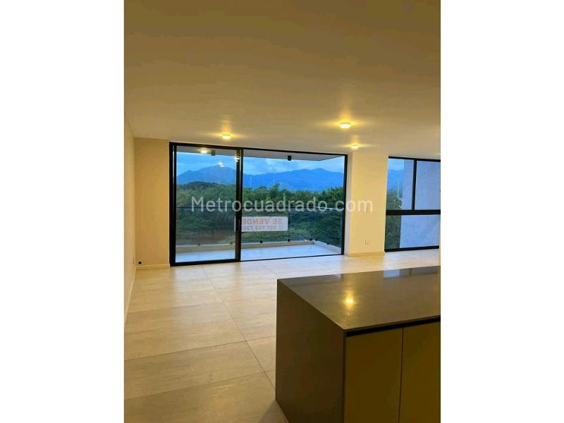 Piso – AMCO, Area Metropolitana Centro Occidente - Más