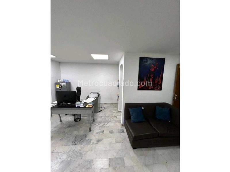 Oficina en Venta, Centro, Pereira - Más