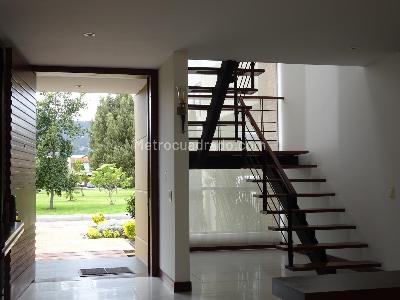 Casa de 3 alcobas en arriendo en Badalona, Cajicá, 300 m² · foto 11 de 20