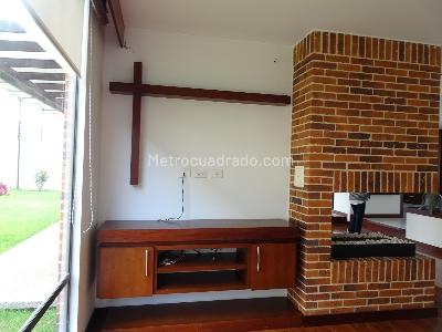 Casa de 3 alcobas en arriendo en Badalona, Cajicá, 300 m² · foto 12 de 20