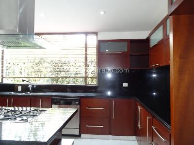 Casa de 3 alcobas en arriendo en Badalona, Cajicá, 300 m² · foto 6 de 20