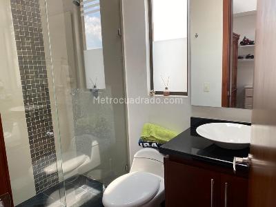 Casa de 3 alcobas en arriendo en Badalona, Cajicá, 300 m² · foto 15 de 20