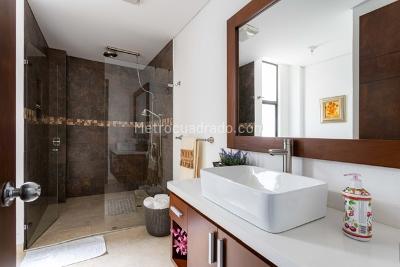 Casa de 5 alcobas en venta en La Calera · foto 15 de 17