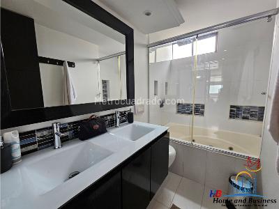 Casa de 3 alcobas en venta en Rio Frio, Chía, 172 m² · foto 19 de 20