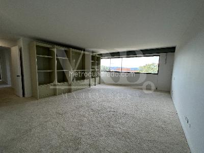 Apartamento en venta en Altos Del Refugio, Bogotá · foto 3 de 15