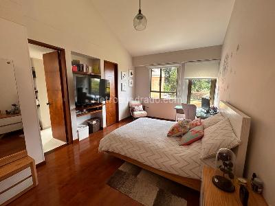 Casa de 4 alcobas en venta en Guaymaral, Bogotá, 1377 m² · foto 6 de 9