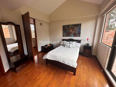 Casa de 4 alcobas en venta en Guaymaral, Bogotá, 1377 m² · foto 7 de 9