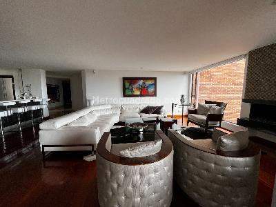 Apartamento de 3 alcobas en venta en Chapinero, Bogotá, 230 m² · foto 3 de 10