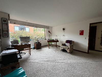 Casa en venta en Santa Barbara, Bogotá · foto 5 de 9