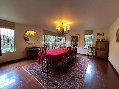 Casa en venta en Santa Barbara, Bogotá · foto 3 de 9
