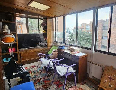 Apartamento de 3 alcobas en venta en Los Rosales, Bogotá, 264 m² · foto 15 de 17