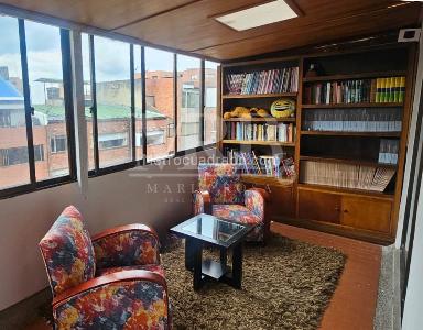 Apartamento de 3 alcobas en venta en Los Rosales, Bogotá, 264 m² · foto 9 de 17
