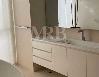 Apartamento en venta en El Refugio, Bogotá · foto 13 de 19