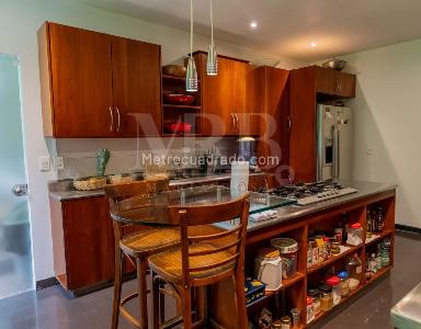 Apartamento de 4 alcobas en venta en Refugio Alto, Bogotá, 324 m² · foto 4 de 7