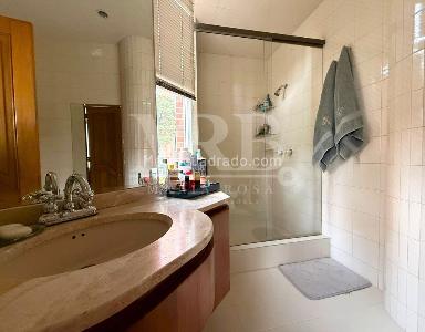 Apartamento de 2 alcobas en venta en Los Rosales, Bogotá, 220 m² · foto 16 de 16