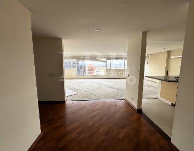 Apartamento en venta en Las Rosales, Bogotá · foto 2 de 12