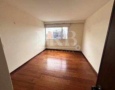 Apartamento en venta en Las Rosales, Bogotá · foto 8 de 12