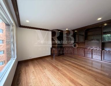Apartamento de 3 alcobas en venta en Bogotá, 246 m² · foto 2 de 15