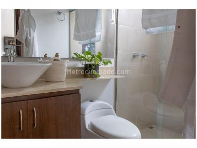 Casa de 4 alcobas en venta en Loma Del Escobero, Envigado, 650 m² · foto 12 de 15