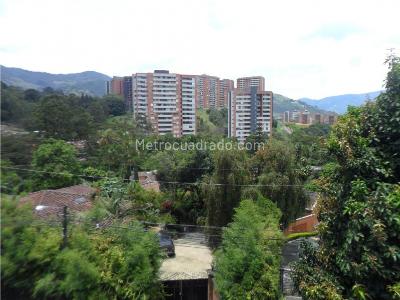 Casa de 4 alcobas en venta en Loma Del Chocho, Envigado, 298 m² · foto 12 de 12