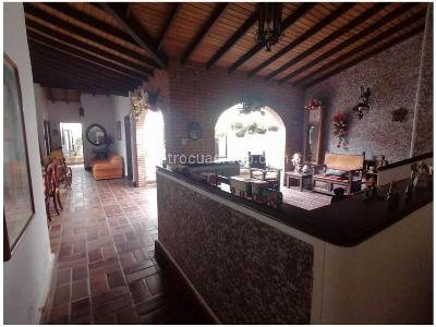 Casa de 3 alcobas en venta en Simon Bolivar, Medellín, 232 m² · foto 6 de 17
