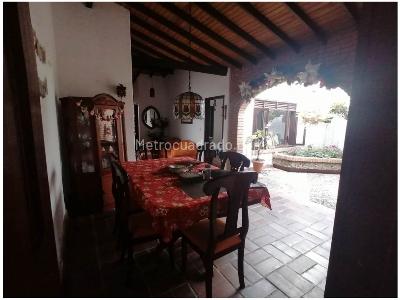Casa de 3 alcobas en venta en Simon Bolivar, Medellín, 232 m² · foto 7 de 17