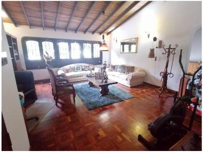 Casa de 3 alcobas en venta en Simon Bolivar, Medellín, 232 m² · foto 9 de 17