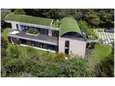 Casa de 3 alcobas en venta en Loma Del Escobero, Envigado, 2000 m² · foto 4 de 20