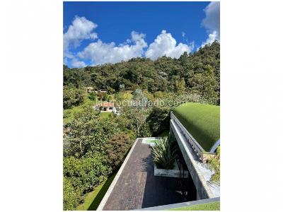 Casa de 3 alcobas en venta en Loma Del Escobero, Envigado, 2000 m² · foto 11 de 20