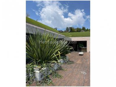 Casa de 3 alcobas en venta en Loma Del Escobero, Envigado, 2000 m² · foto 17 de 20