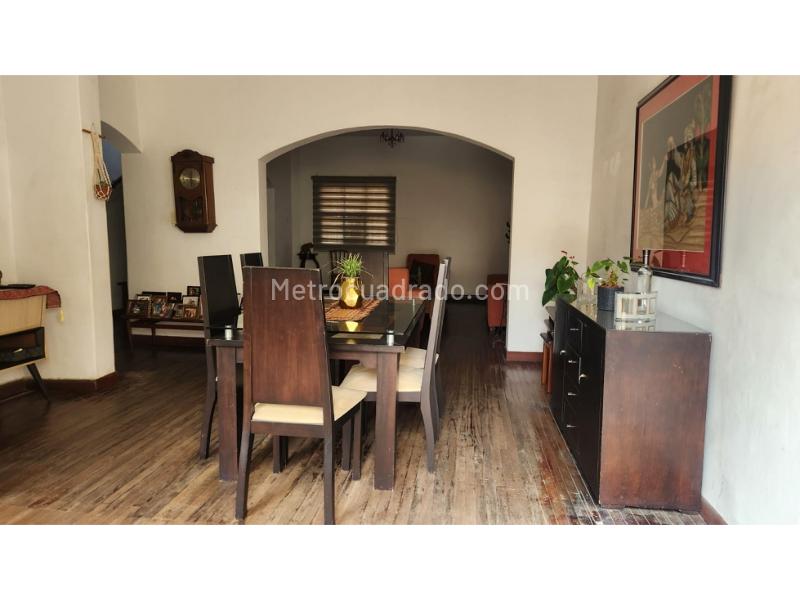 Casa – Medellín, Buenos Aires - Más