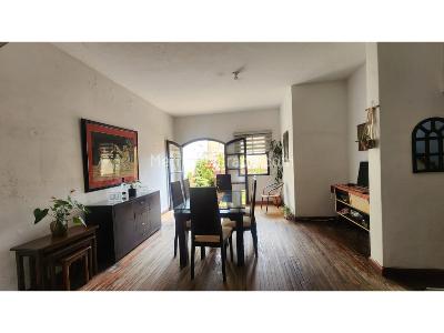 Casa de 4 alcobas en venta en Buenos Aires, Medellín, 340 m² · foto 7 de 20