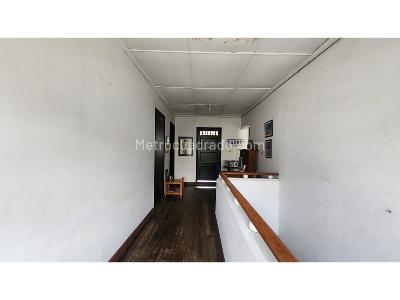 Casa de 4 alcobas en venta en Buenos Aires, Medellín, 340 m² · foto 14 de 20