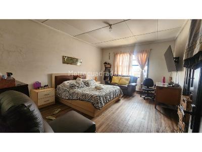 Casa de 4 alcobas en venta en Buenos Aires, Medellín, 340 m² · foto 18 de 20